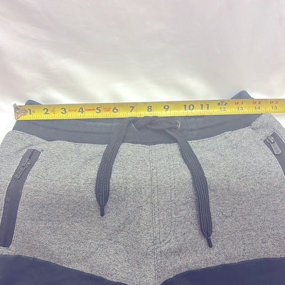 CSG Champs Sports Gently Worn Gear Men’s Fleece Shorts Size M Gray/Black - Picture 8 of 10